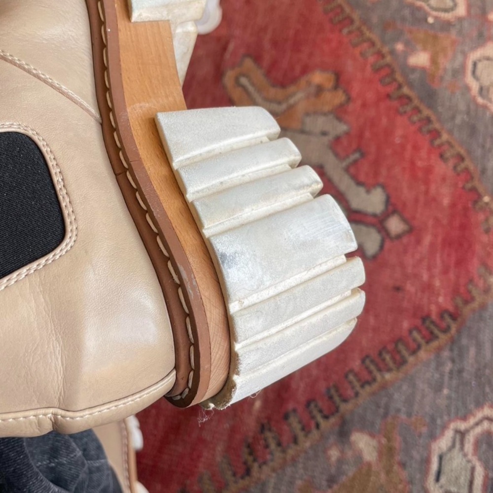 Stella McCartney Chelsea Boots - Picture 5 of 6